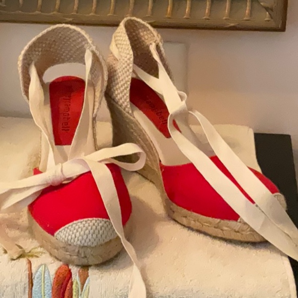 Jeffrey Campbell Red and Cream Espadrilles Breathable Design